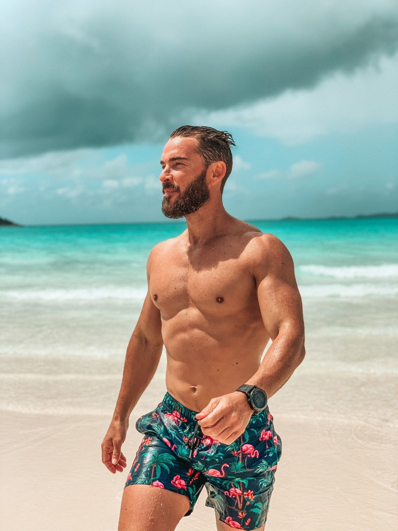 Sterling Rawson Coaching at the beach